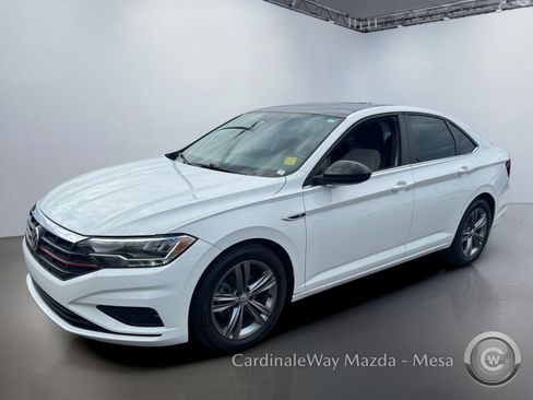 Used 2020 Volkswagen Jetta R-Line w/ R-Line Cold Weather Package FWD image 8