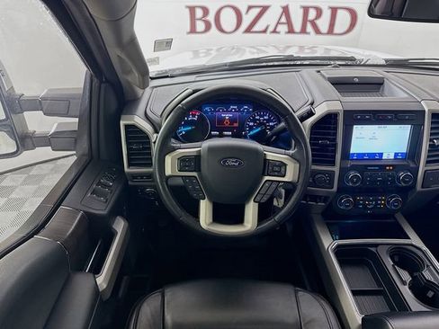Used 2020 Ford F350 Lariat w/ Chrome Package image 26