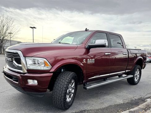 Used 2017 RAM 2500 Limited image 4