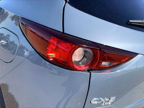 Used 2021 MAZDA CX-5 Carbon Edition image 31