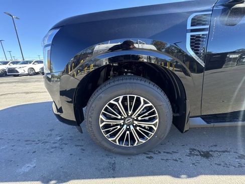 New 2026 Nissan Armada SL w/ Captain's Chari Seat Package AWD/4WD image 10