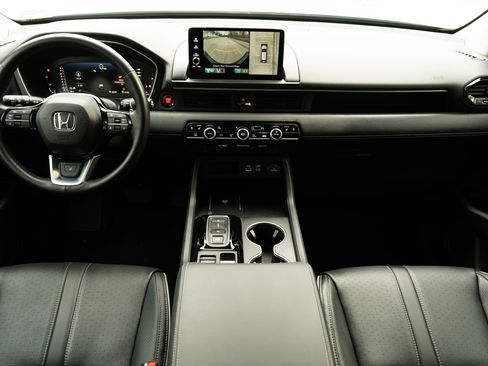 Certified 2025 Honda Pilot Elite image 20