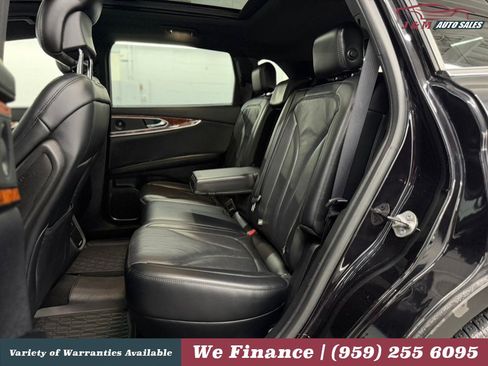 Used 2019 Lincoln Nautilus Reserve AWD/4WD image 31
