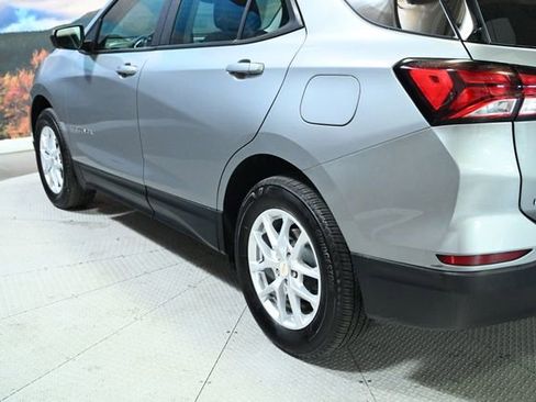 Used 2023 Chevrolet Equinox LS image 8