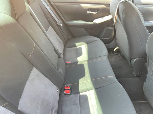 Used 2022 Nissan Sentra SR FWD image 18