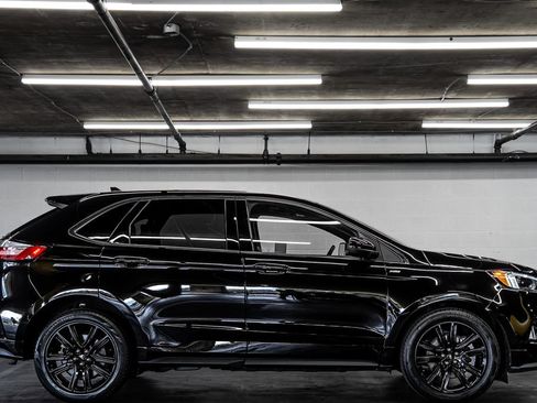 Used 2023 Ford Edge ST-Line AWD/4WD image 6