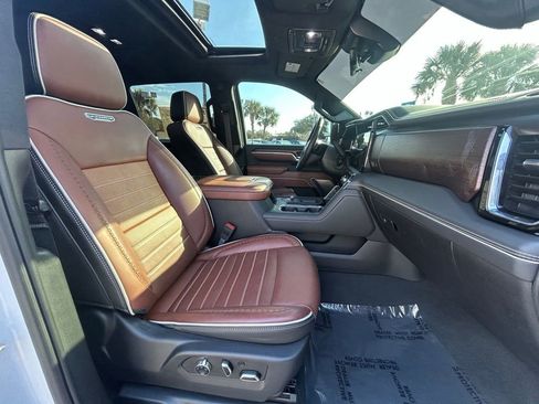 Used 2025 GMC Sierra 2500 Denali Ultimate w/ Max Trailering Package image 23