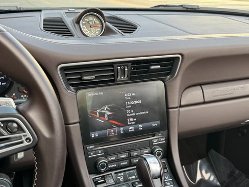 Used 2019 Porsche 911 image 50