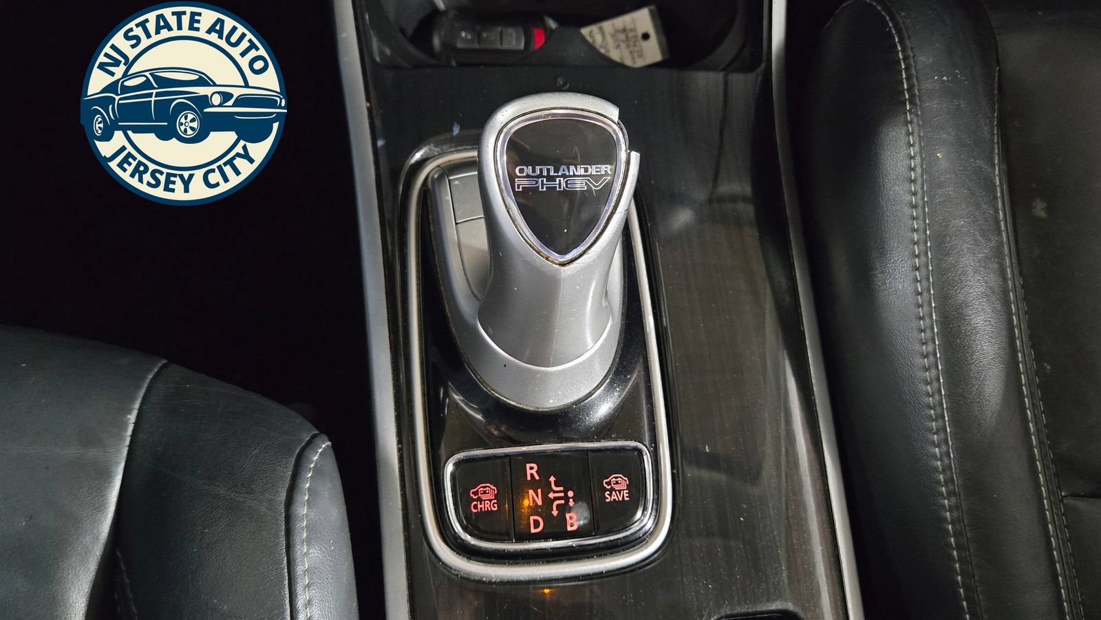Used 2018 Mitsubishi Outlander SEL AWD/4WD image 19