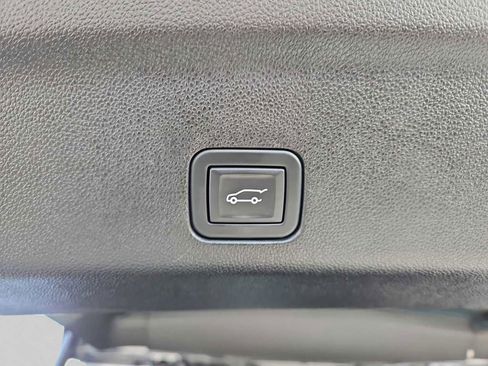 Used 2024 GMC Yukon Denali w/ Max Trailering Package image 18