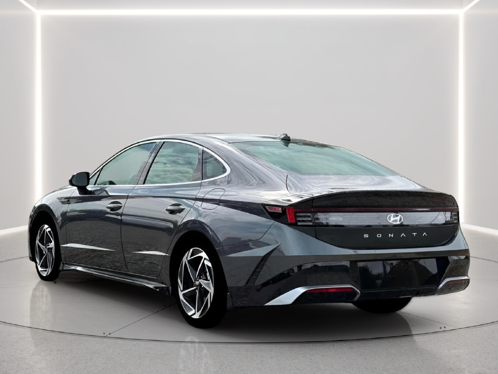 New 2026 Hyundai Sonata SEL FWD image 5