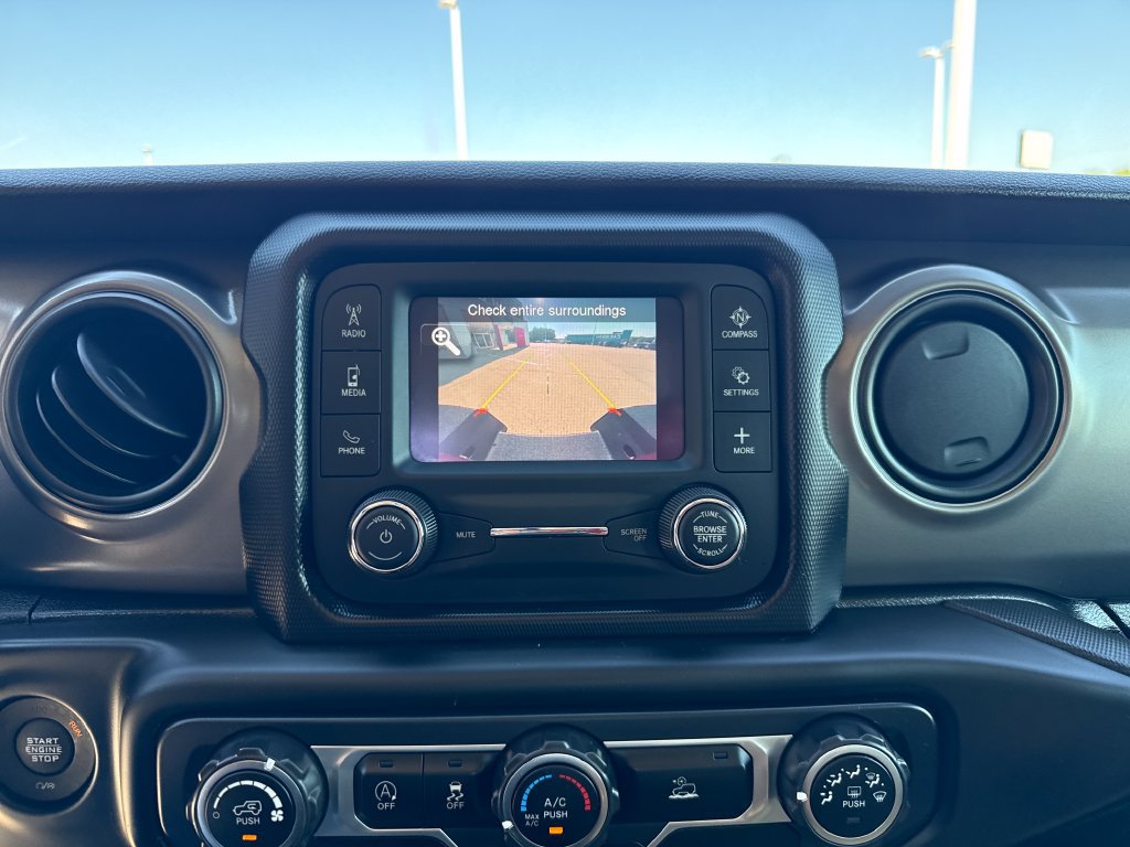 Used 2021 Jeep Gladiator Sport AWD/4WD image 26