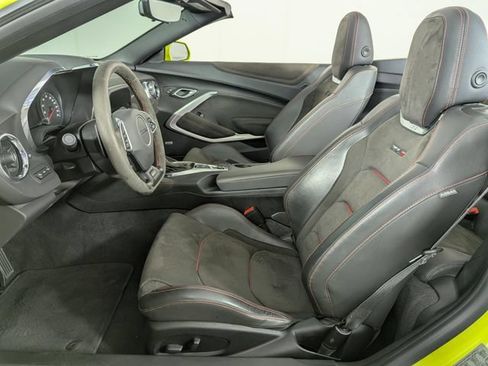 Used 2020 Chevrolet Camaro ZL1 RWD image 22