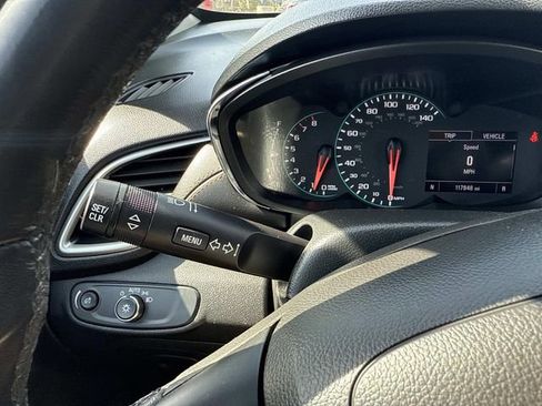 Used 2022 Chevrolet Trax LT w/ Driver Confidence Package image 33