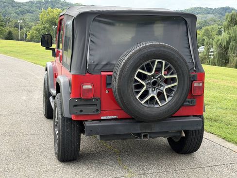 Used 2006 Jeep Wrangler X AWD/4WD image 7