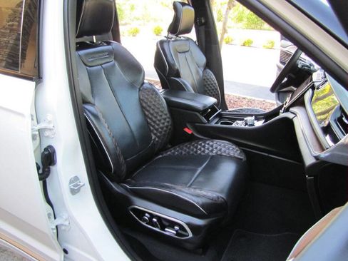 Used 2022 Jeep Grand Cherokee Summit w/ Advanced Protech Group IV image 24