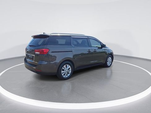 Used 2015 Kia Sedona LX FWD image 9