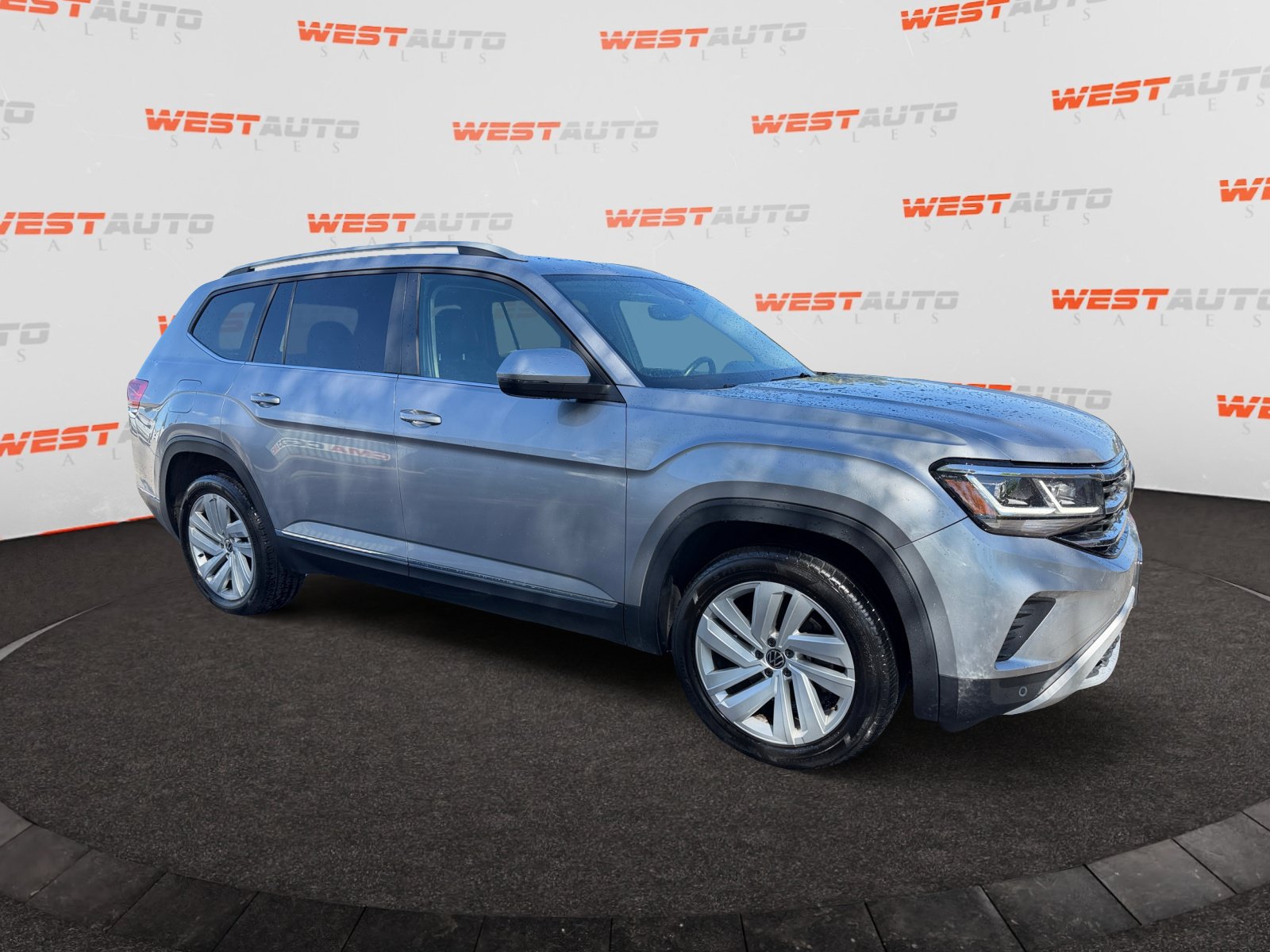 Used 2021 Volkswagen Atlas SEL AWD/4WD image 7