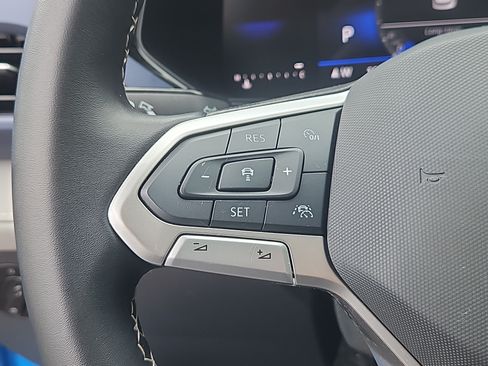 Certified 2024 Volkswagen Taos SE AWD/4WD image 18