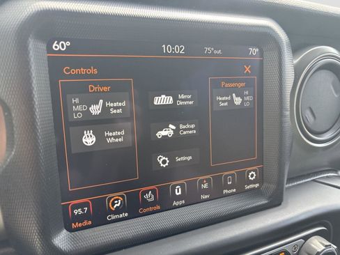 Used 2023 Jeep Wrangler Unlimited w/ Sun & Screen Package AWD/4WD image 37