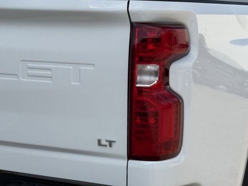 Used 2022 Chevrolet Silverado 2500 LT w/ Convenience Package AWD/4WD image 7