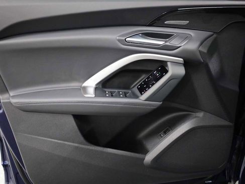 New 2025 Audi Q5 Premium Plus image 16