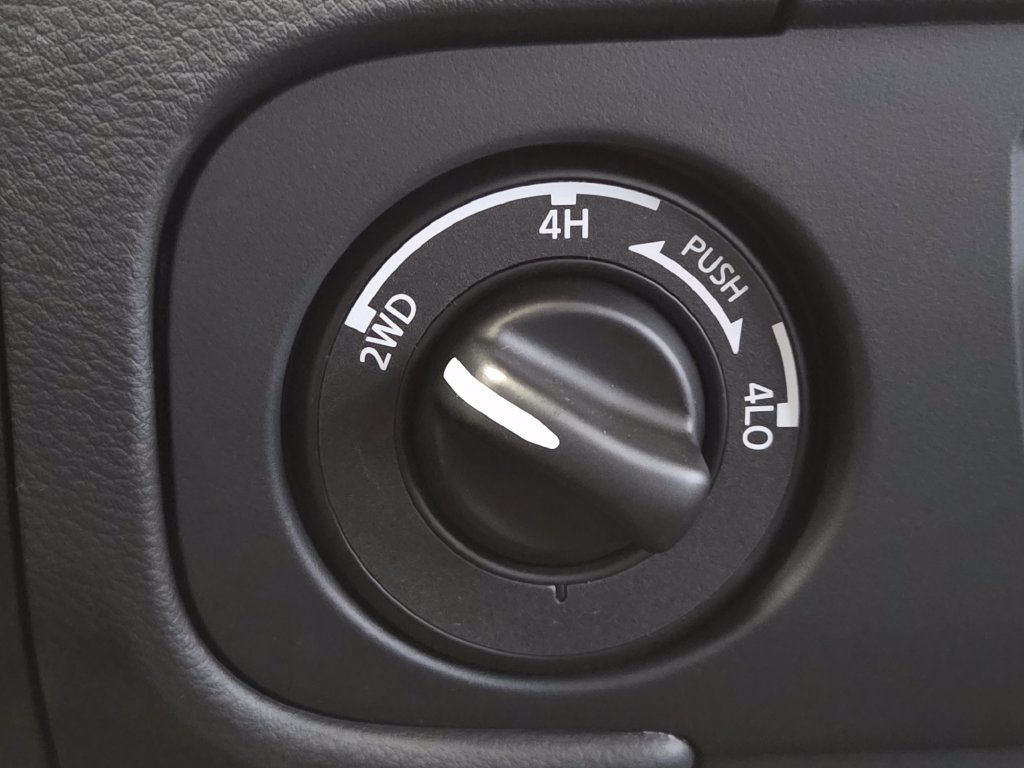 New 2026 Nissan Frontier PRO-4X w/ Pro-4x Convenience Package AWD/4WD image 15