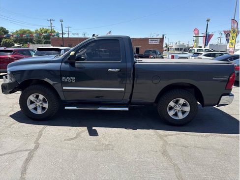 Used 2017 RAM 1500 Classic SLT AWD/4WD image 7