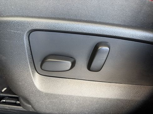 Used 2022 Buick Envision Essence w/ Technology Package II FWD image 15