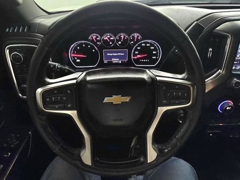 Used 2022 Chevrolet Silverado 2500 LT w/ Convenience Package image 18