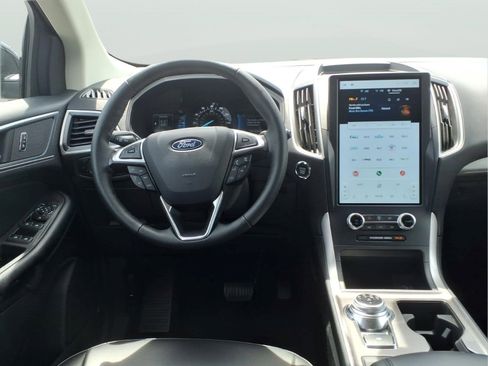 Used 2024 Ford Edge SEL AWD/4WD image 10