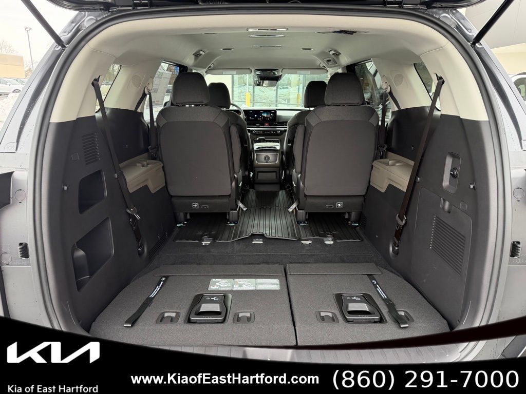 New 2026 Kia Carnival LX FWD image 17