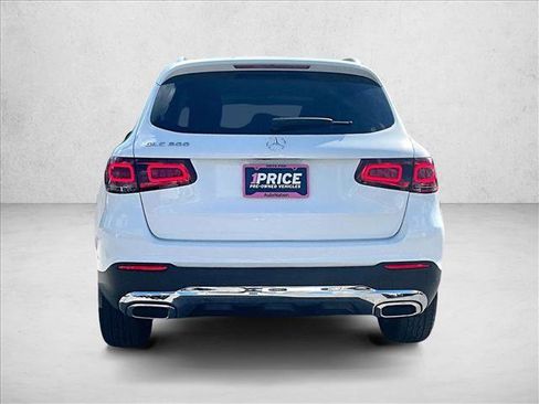 Used 2022 Mercedes-Benz GLC 300 image 4