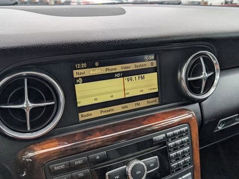 Used 2012 Mercedes-Benz SLK 350 image 26