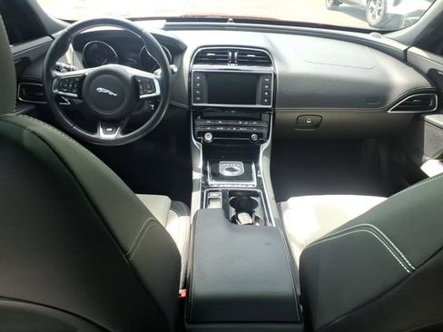 Used 2018 Jaguar XE R-Sport AWD/4WD image 10