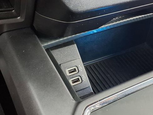 Used 2019 Ford F150 XLT w/ Equipment Group 302A Luxury AWD/4WD image 23