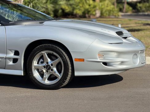 Used 2000 Pontiac Firebird Formula image 8