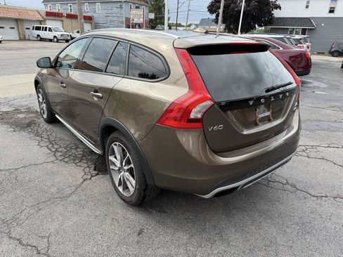 Used 2016 Volvo V60 T5 Cross Country w/ Climate Package AWD/4WD image 7