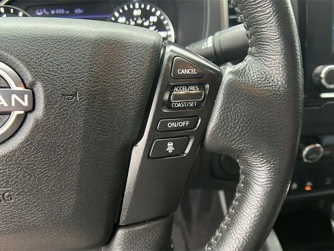 Used 2022 Nissan Frontier SV image 25