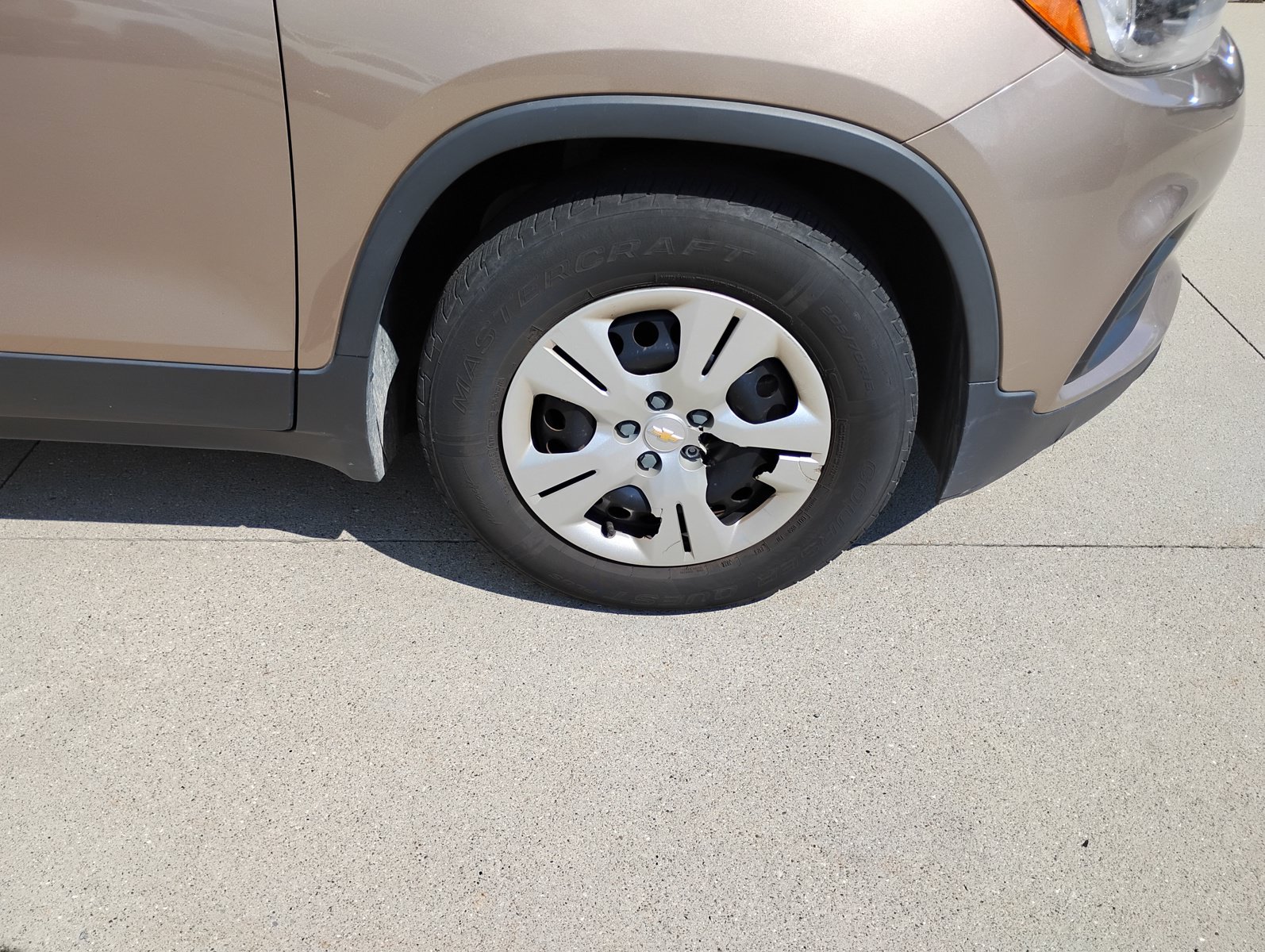 Used 2018 Chevrolet Trax LS FWD image 31