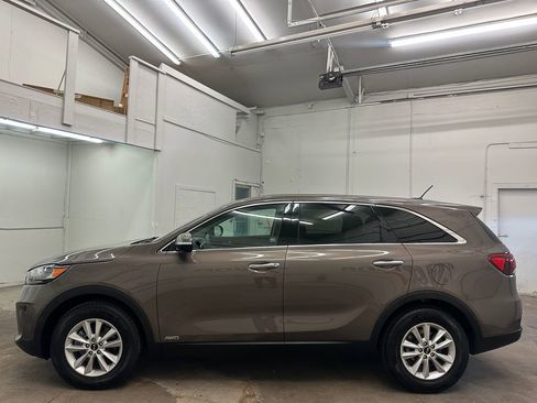 Used 2019 Kia Sorento AWD image 14