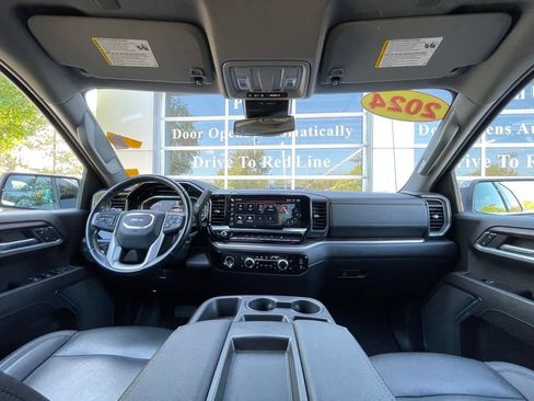 Used 2024 GMC Sierra 1500 SLT AWD/4WD image 29