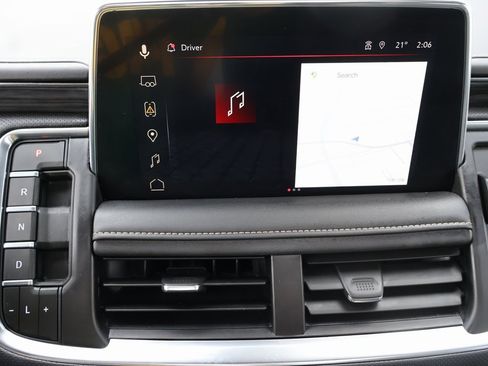 Used 2023 GMC Yukon XL SLT w/ SLT Premium Package image 22