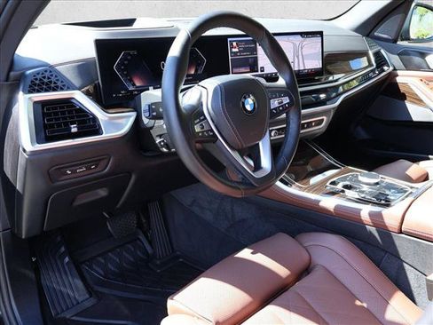 Used 2026 BMW X5 xDrive40i AWD/4WD image 13