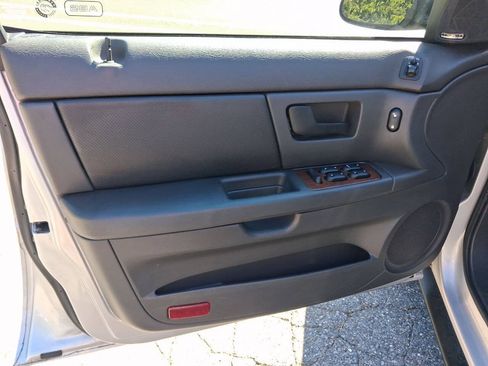 Used 2005 Ford Taurus SEL FWD image 14