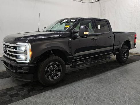 Used 2023 Ford F350 Lariat w/ Lariat Ultimate Package image 5