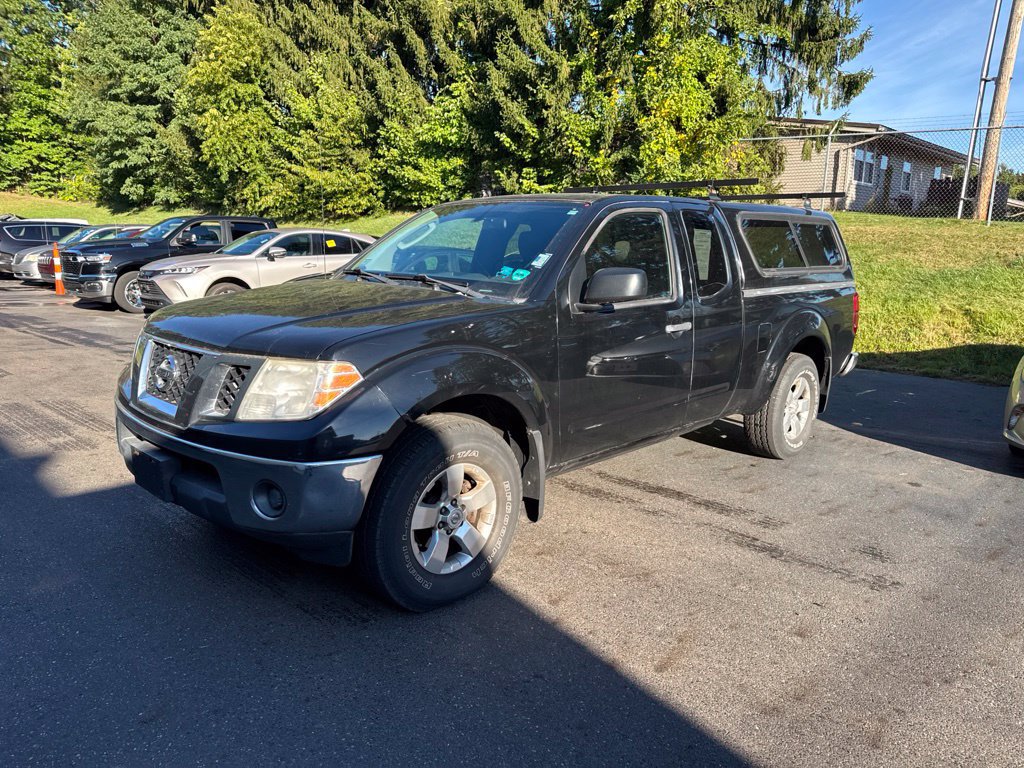 Used 2010 Nissan Frontier SE w/ SE Value Truck Pkg AWD/4WD image 1