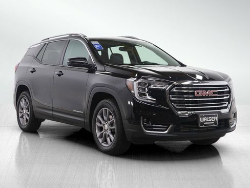 Used 2024 GMC Terrain SLT image 7