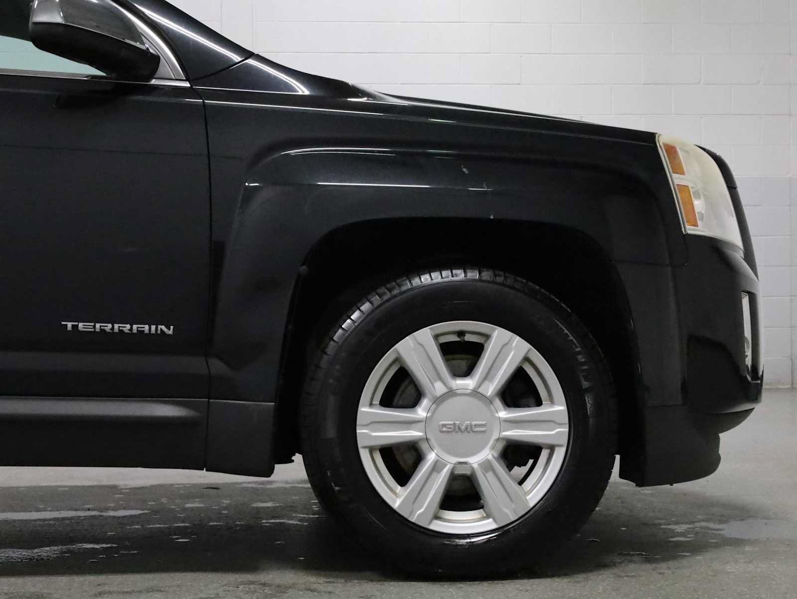 Used 2015 GMC Terrain SLE FWD image 11