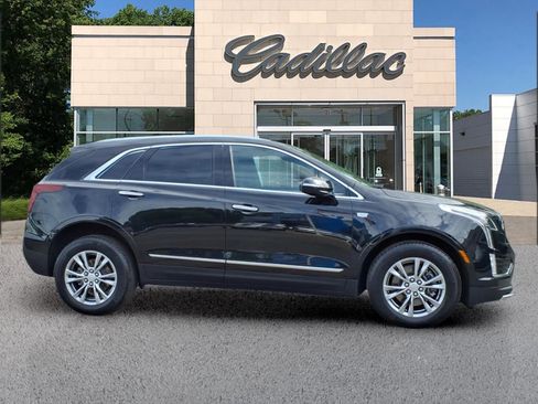 Certified 2023 Cadillac XT5 Premium Luxury AWD/4WD image 6